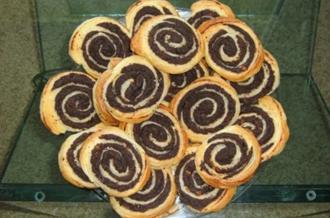 Ciasto francuskie z masą makową przepis - idealny na każdą okazję