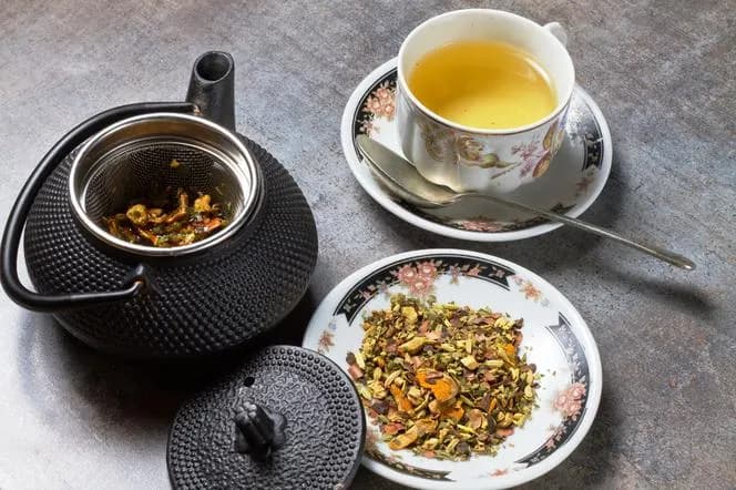 Zielona herbata w jakiej temperaturze - uniknij błędów parzenia