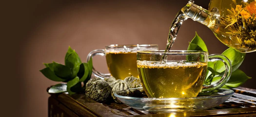 Czy herbata liczy się jako woda? Odkryj prawdę o nawadnianiu