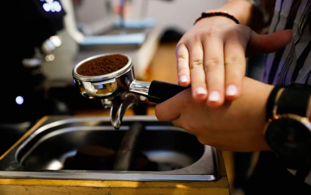 Czy przy wysokim ciśnieniu można pić kawę bez obaw o zdrowie?