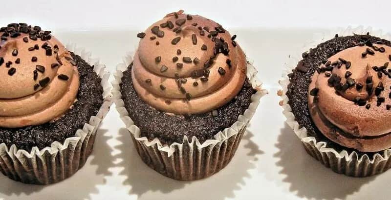 Jak zrobić pyszny krem do muffinek – proste przepisy i dekoracyjne wskazówki